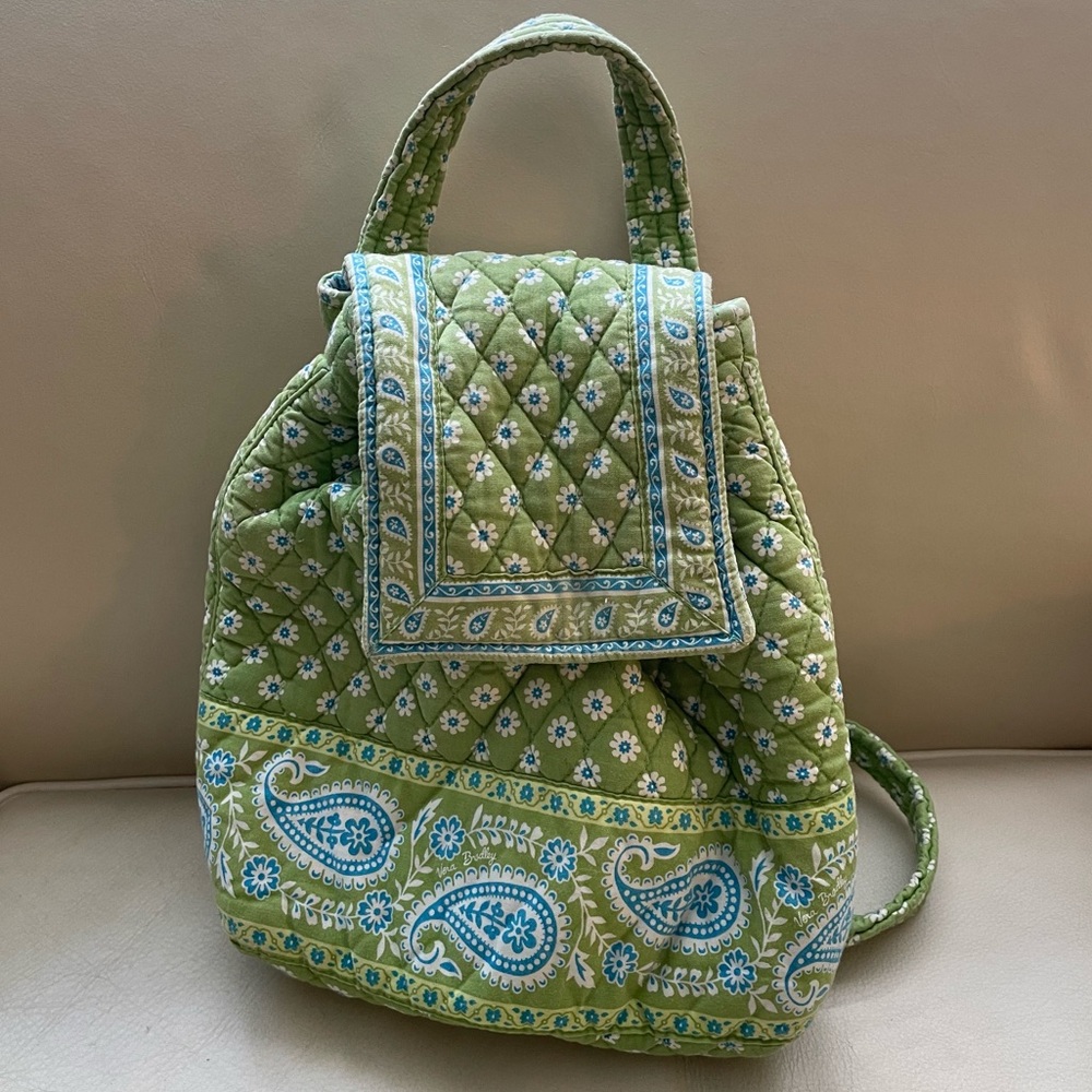 Vera Bradley Drawstring Backpack; Vera Bradley Green Apple Print